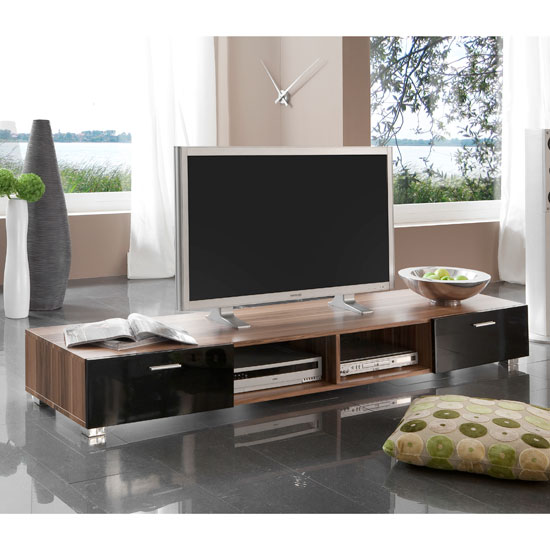 Plasma Entertainment Centers, Complement Your Furniture