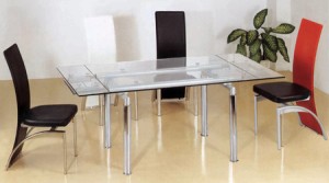 Things to consider when looking for an extendable dining table in modern designs