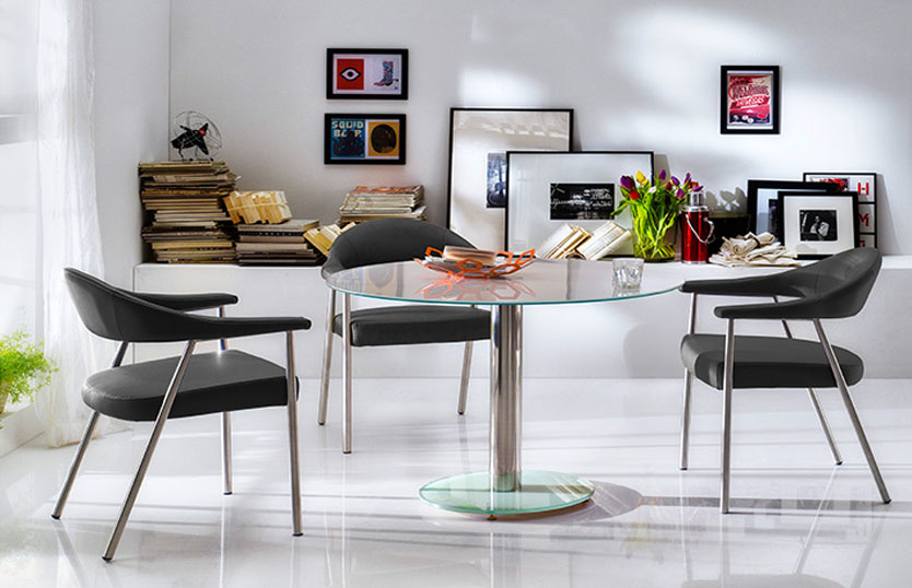 Pros And Cons Of Small Round Dining Tables For Small Spaces
