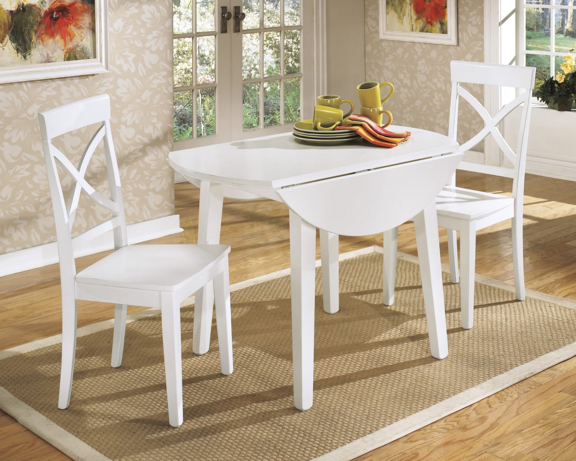 5 Great Advantages Of White Kitchen Tables And Chairs
