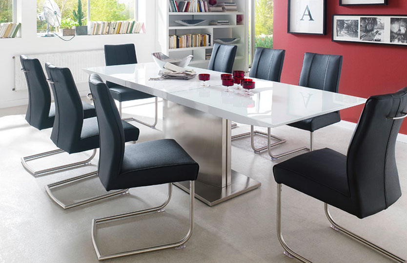 5 Biggest Advantages Of White Table And Chairs