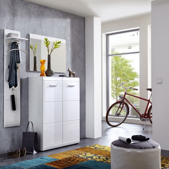 Choosing Furniture For Narrow Hallway: 6 Ideas To Consider