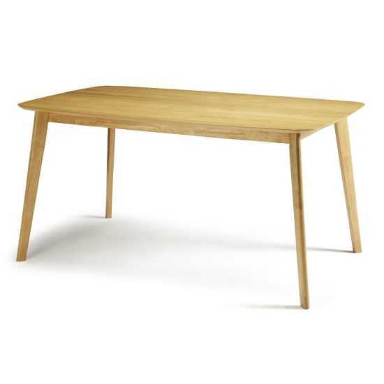 Tips On Looking For Oak Dining Furniture Online In UK