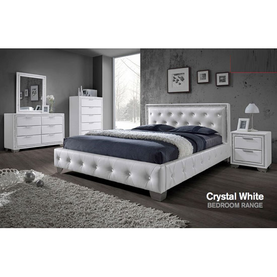 Crystal white bedroomset - How To Combine Walnut Bedroom Furniture With The Latest Interior Decoration Trends