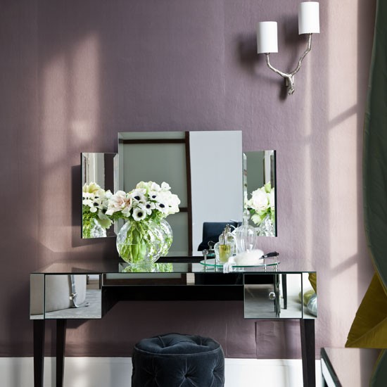 mirrored bedroom dressing table - Choosing Dressing Table Lights: 4 Stunning Decor Tips