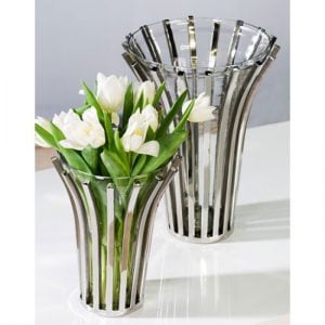 133078 300x300 1 - 5 Different Types of Flower Vases You Can Place in the Living Room
