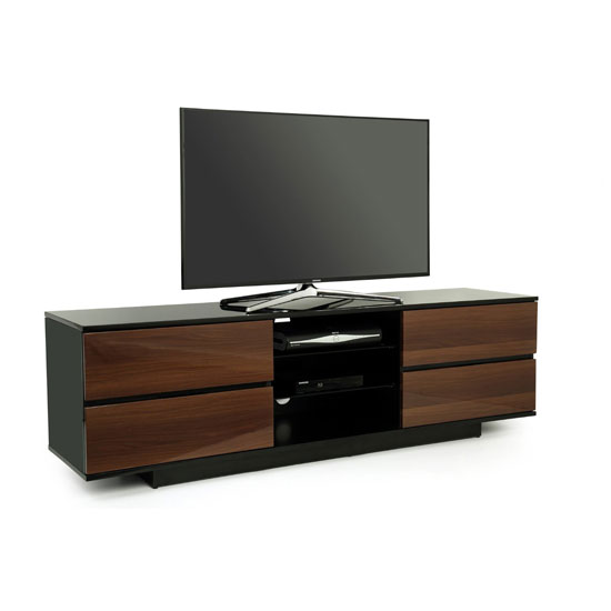 What To Think Of While Choosing Wood TV Entertainment Stands