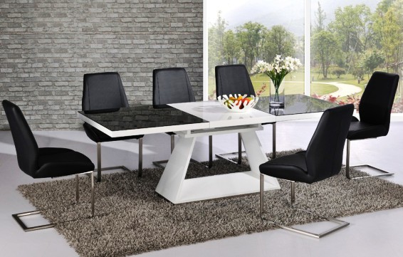 4 Perks A Black Glass Extending Dining Table Can Offer