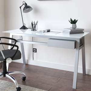 Choosing A Modern Study Desk: 4 Common Options To Consider